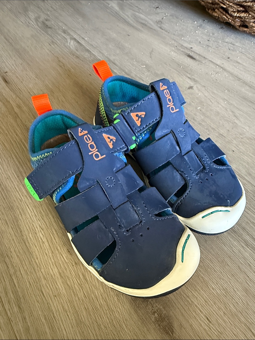 PLAE Navy Blue Kids Closed-Toe Sandals with Orange Pull Tabs